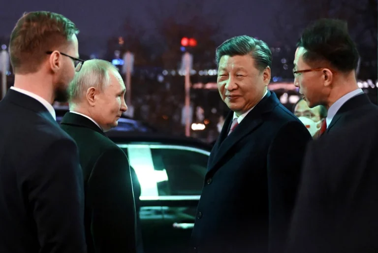 China își extinde influența în Asia Centrală, câștigând din teren în domeniul apărării