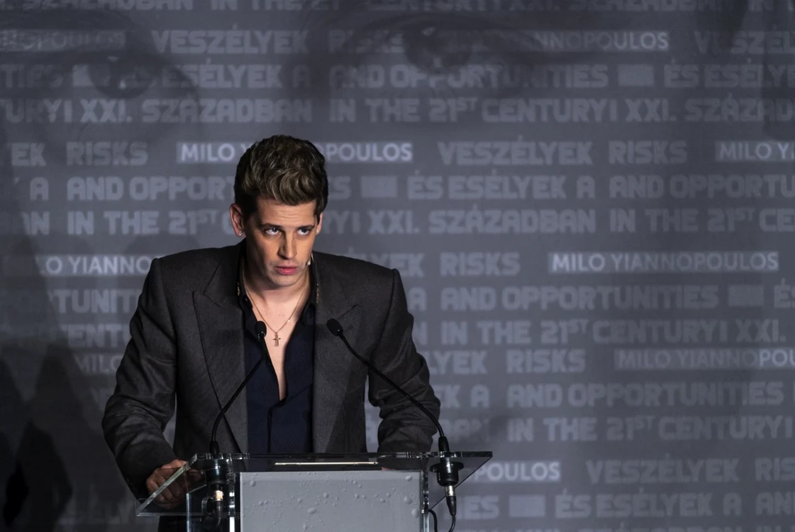 Milo Yiannopoulos, fost aliat al lui Trump și critic al administrației, expulzat din SUA după reținere de ICE