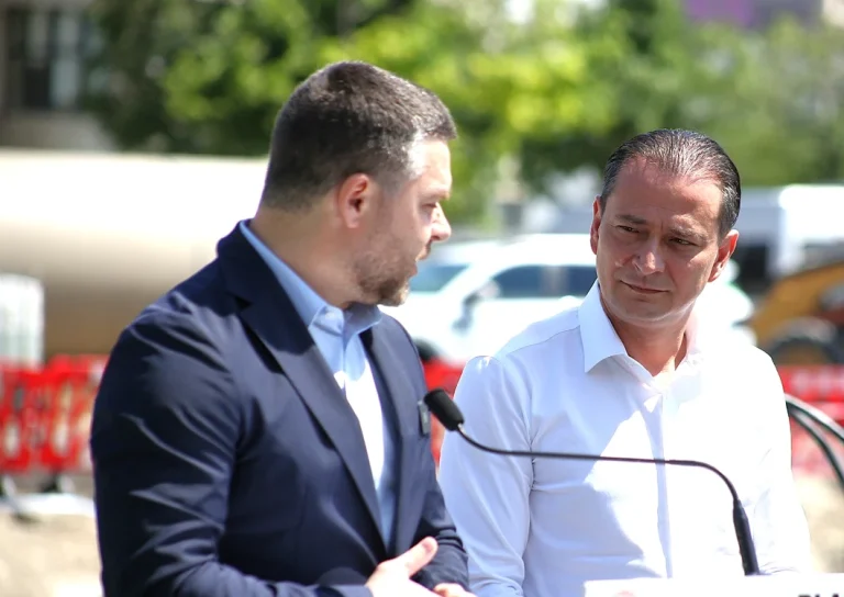 Datoriile PMB către persoanele cu handicap provoacă conflict între primarul Capitalei și edilul de Sector 4