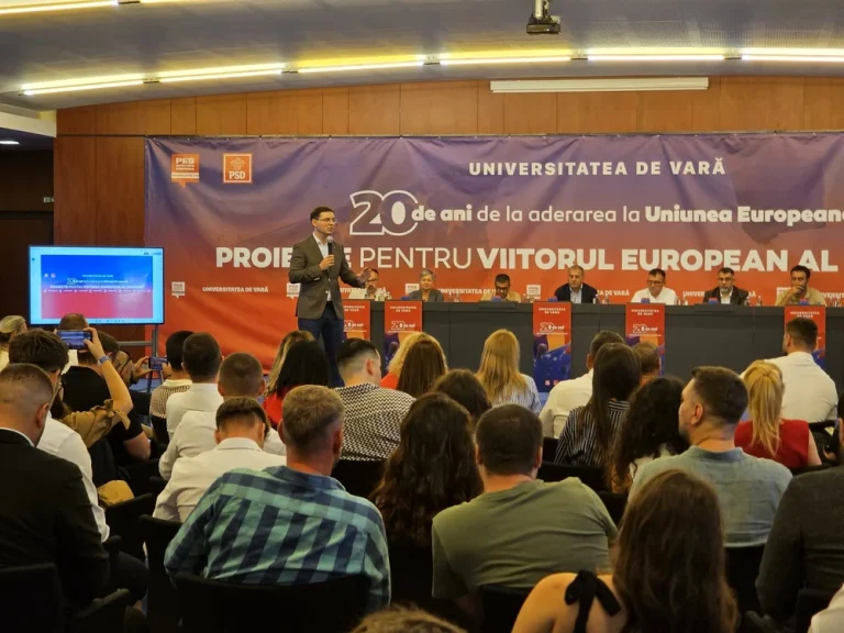 Proiect pentru un pașaport european destinat copiilor cu boli cronice, premiat la Universitatea de Vară PES activists România