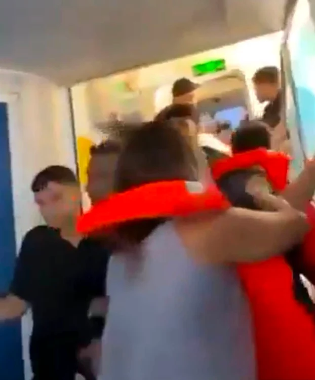 Mărturii din feribotul răsturnat în largul Ciprului: „Am văzut copii mici înecându-se”