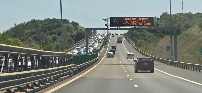 Coloană și trei răniți după un accident între patru autoturisme pe A2, la Fetești