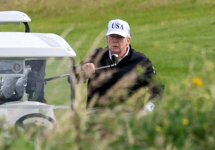 Bărbat înarmat arestat pe terenul de golf al lui Donald Trump înaintea vizitei în California