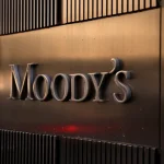 Fitch păstrează ratingul României la BBB- cu perspectivă negativă. Ce arată raportul și ce urmează vineri la Moody's