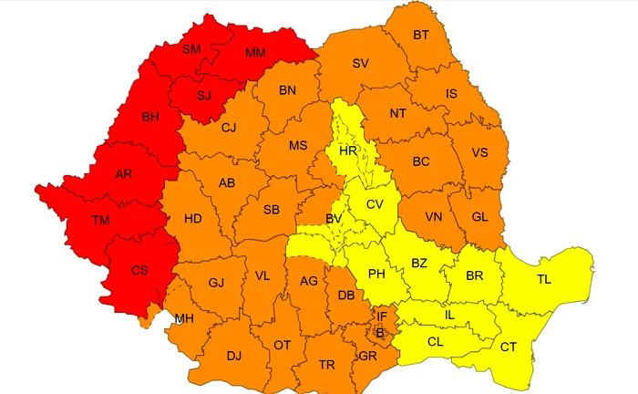 Vreme extremă în România: caniculă de până la 41°C, furtuni violente și risc de viituri rapide
