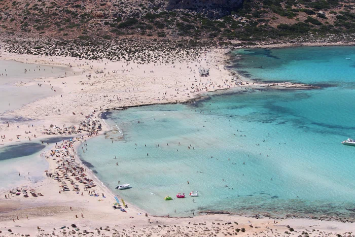 Laguna Balos, limitată la 1.200 de vizitatori la fiecare trei ore pentru a proteja ecosistemul