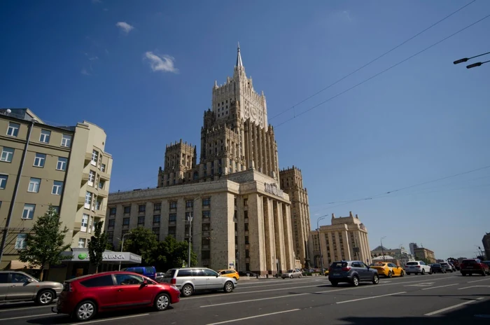 Rusia spune că nu își va retrage ambasadorul din România, dar promite un răspuns după expulzarea unui diplomat