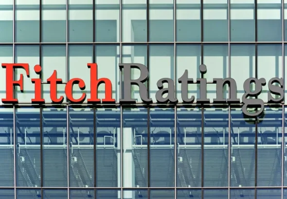 Fitch menține România la BBB- şi avertizează că noul guvern rămâne o necunoscută majoră