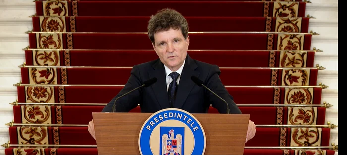 Nicușor Dan: „Zgomotul politic nu trebuie să influențeze piețele” după decizia Fitch