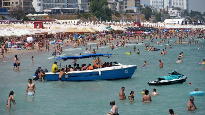 Două Românii turistice: turiștii români călătoresc mai puțin, în timp ce incomingul crește