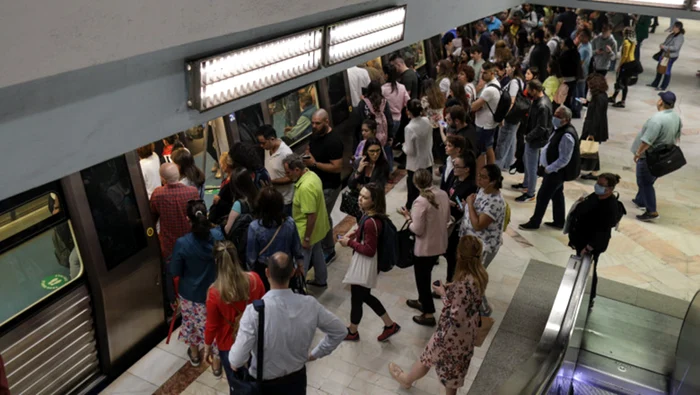 Defecțiune tehnică perturbă circulația pe Magistrala 1 a metroului vineri dimineață