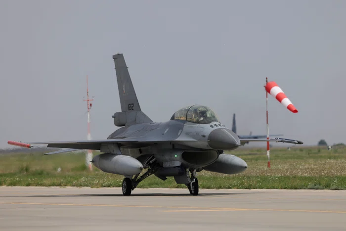 F-16 în misiune de Poliție Aeriană: exercițiu demonstrativ la Baza 86 Borcea