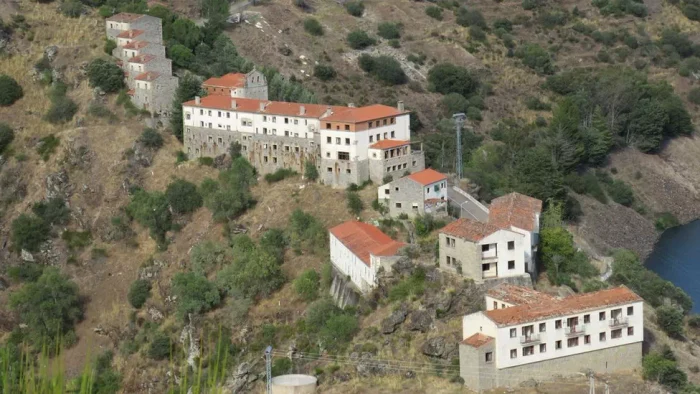 Un sat abandonat din provincia Zamora, cumpărat de un cuplu american pentru circa 350.000 de euro