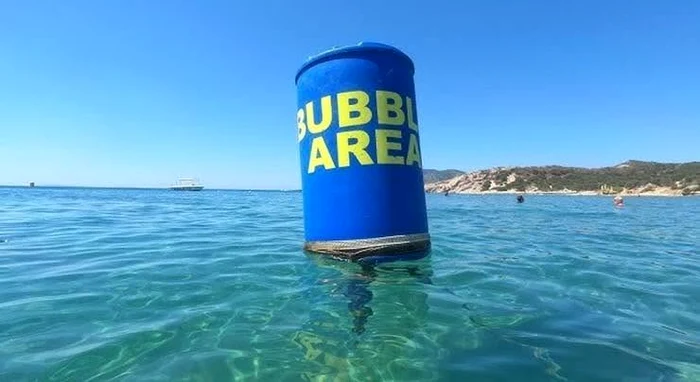 Plaja din Kos unde marea scoate mii de bule: explicația geologică a «Bubble Beach»