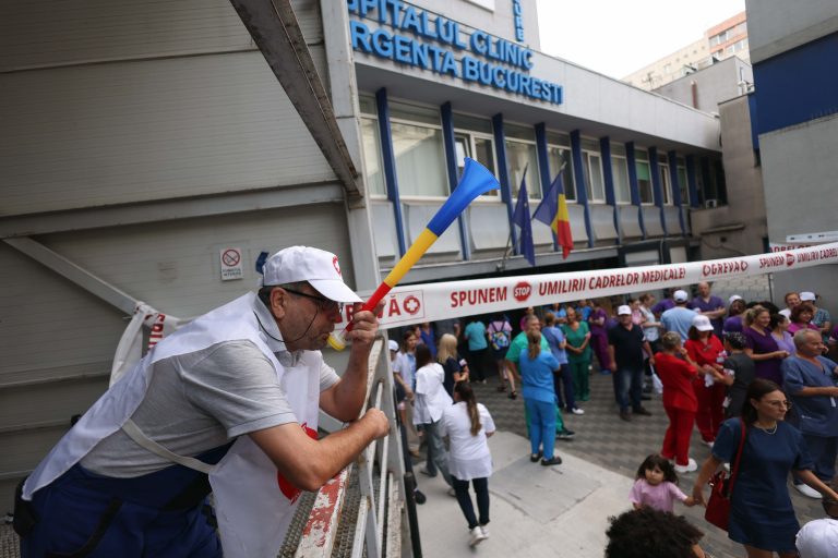 SANITAS amenință că nu va semna Legea salarizării dacă propunerile din Sănătate nu sunt preluate integral