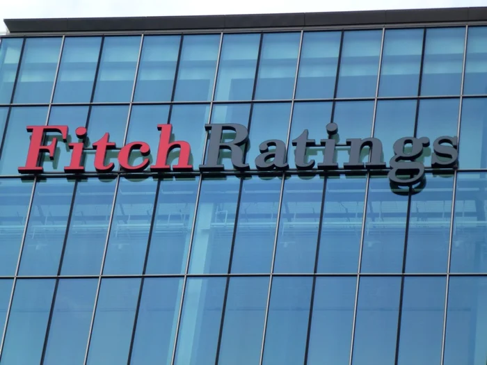 Fitch publică vineri evaluarea României; ministrul Finanțelor a discutat cu Moody’s înainte de raport