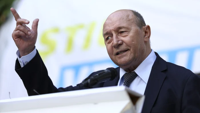 Băsescu îl laudă pe Ilie Bolojan pentru reducerea cheltuielilor, dar îl acuză pe Nicușor Dan de oportunism