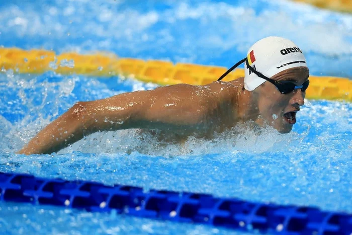 Vlad Mihalache, record național la 50 m fluture și calificare în semifinale la CE de la Paris