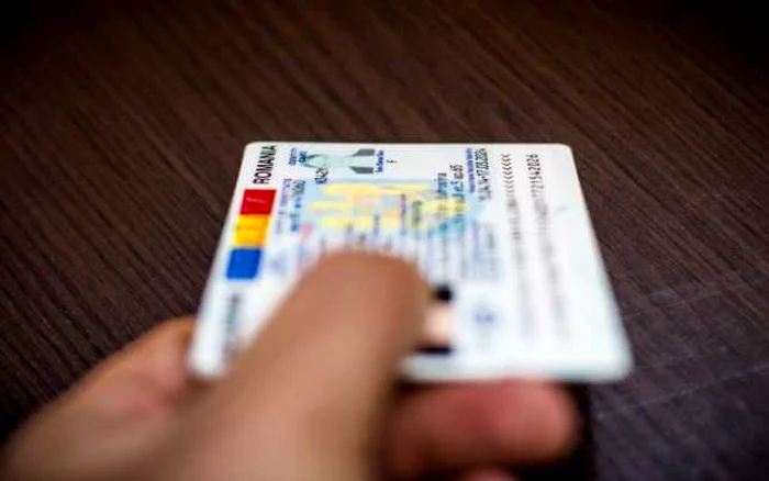 Procurorii descriu mecanismul rețelei care obținea ilegal cetățenia: intermediari, funcționari ANC și acte falsificate
