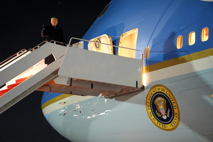 Trump ar fi fost evacuat discret din Turcia într-un cărucior de catering, în urma unei amenințări considerate credibile