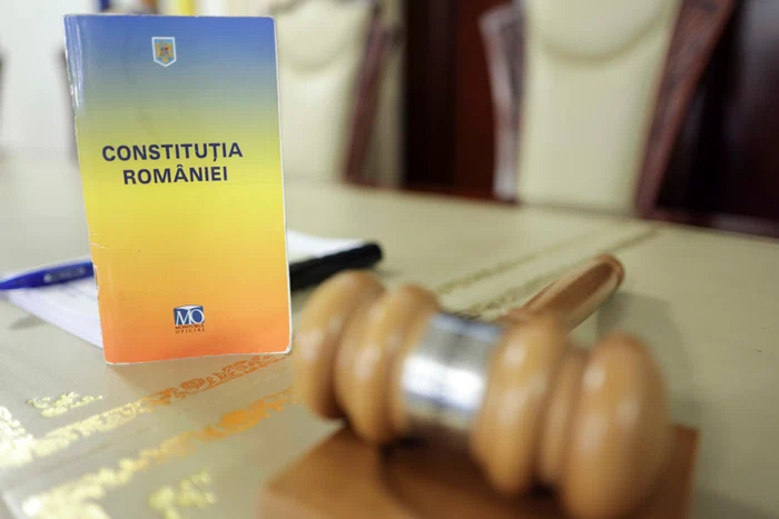 CCR discută azi sesizările la noua Lege a integrității: retroactivitate şi declaraţii de avere pentru parteneri
