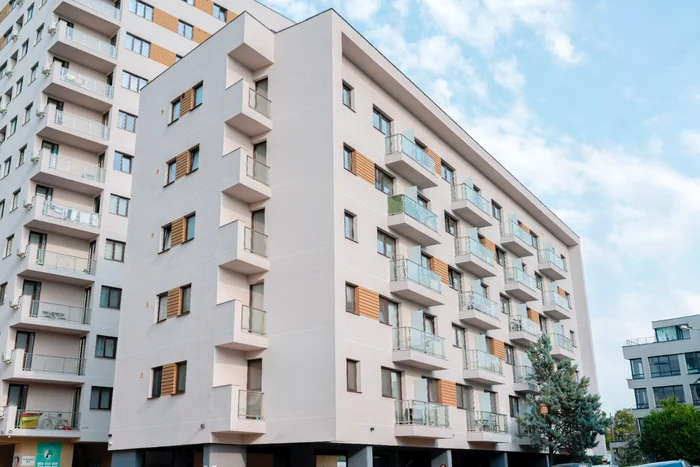 Scandal imobiliar la București: zeci de cumpărători păgubiți, aceleași apartamente promise mai multor persoane