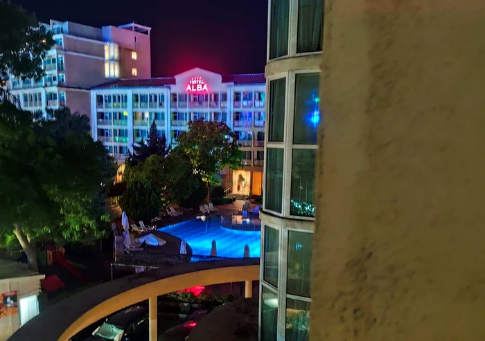 Familie de români spune că a fost evacuată dintr-un hotel de 4 stele din Sunny Beach după ce a reclamat ploșniţe