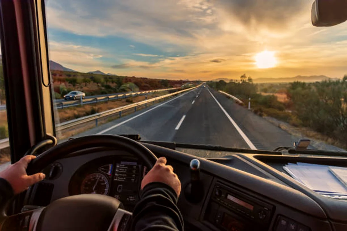 Un șofer de autocar din Viena a primit amendă pentru că circula prea încet. El o contestă