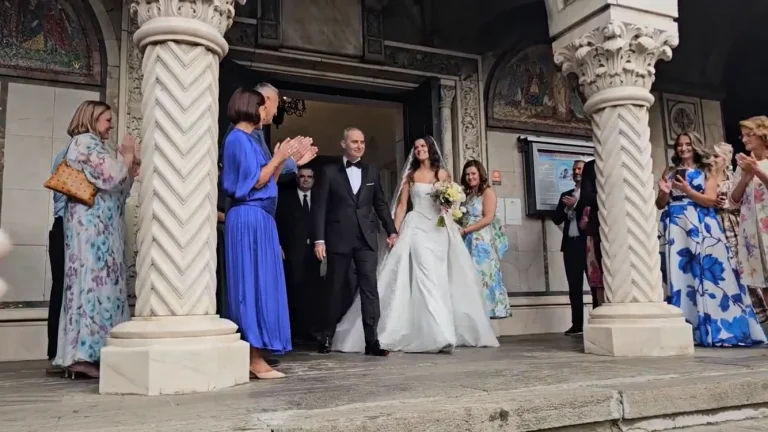 Alexandru Nazare se căsătorește în București; Kyriakos Pierrakakis va fi nașul mirilor