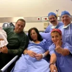 O femeie din Grecia, în vârstă de 54 de ani, a născut cu un embrion congelat 22 de ani după fertilizarea in vitro