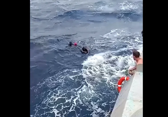 Un mort și peste 30 de persoane dispărute după scufundarea unui feribot în Vanuatu