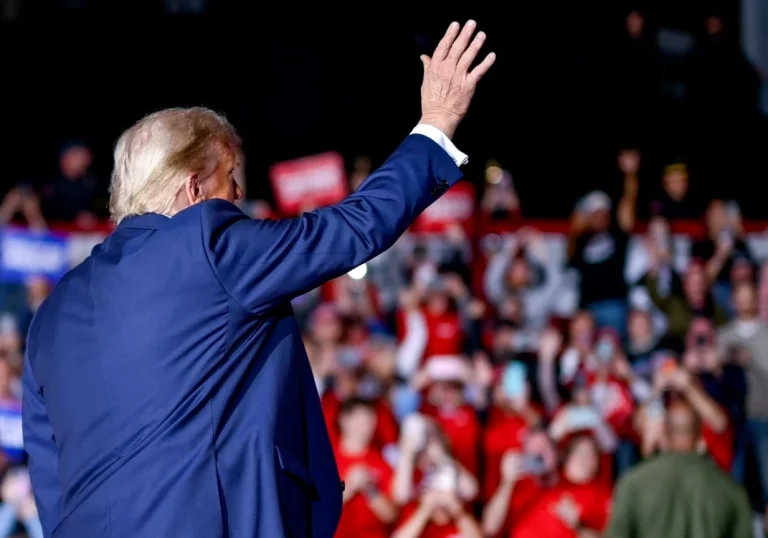 Alegerile din SUA 2026: democrații pot profita de scăderea popularității lui Trump, dar republicanii au avantaje structurale