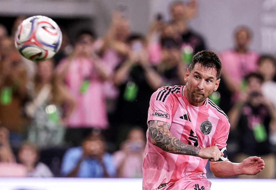 Messi a marcat pentru Inter Miami, dar echipa a remizat cu Nashville; argentinianul, din nou nominalizat la Balonul de Aur