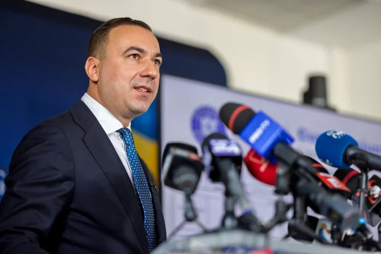 Bogdan Ivan acuză Guvernul interimar: „De patru luni, nu au făcut absolut nimic” în fața scumpirii carburanților