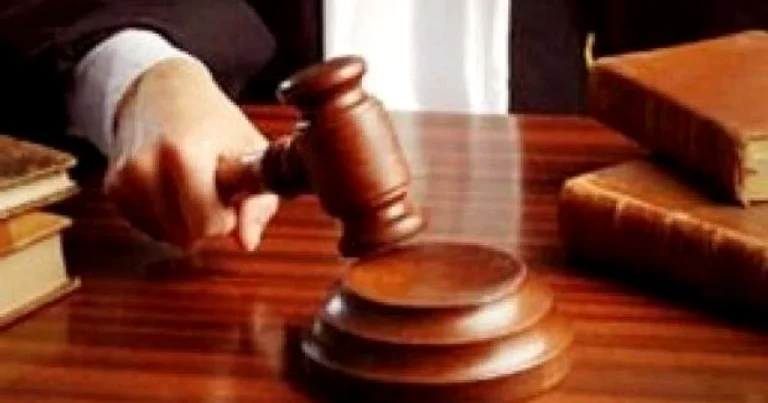 O avocată din București trimisă în judecată pentru evaziune fiscală: prejudiciu estimat la 122.747 lei