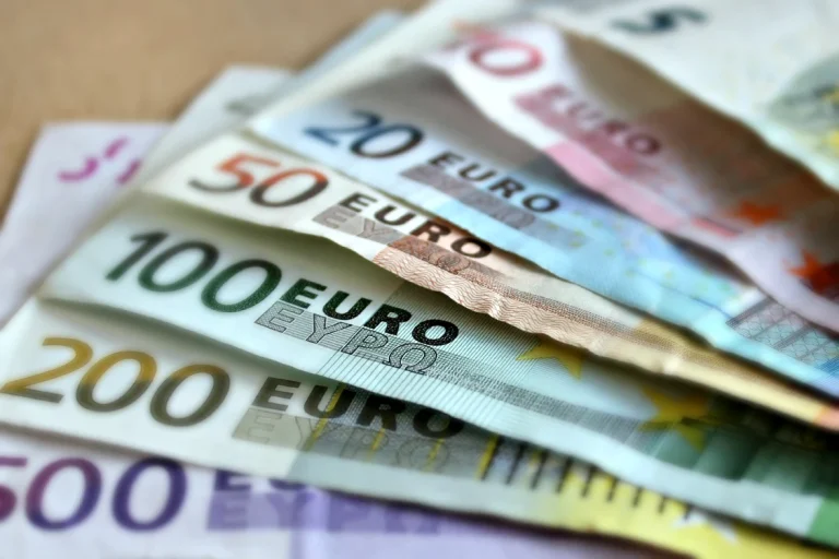 Curs BNR, 14 septembrie 2026: principalele valute în uşoară creştere