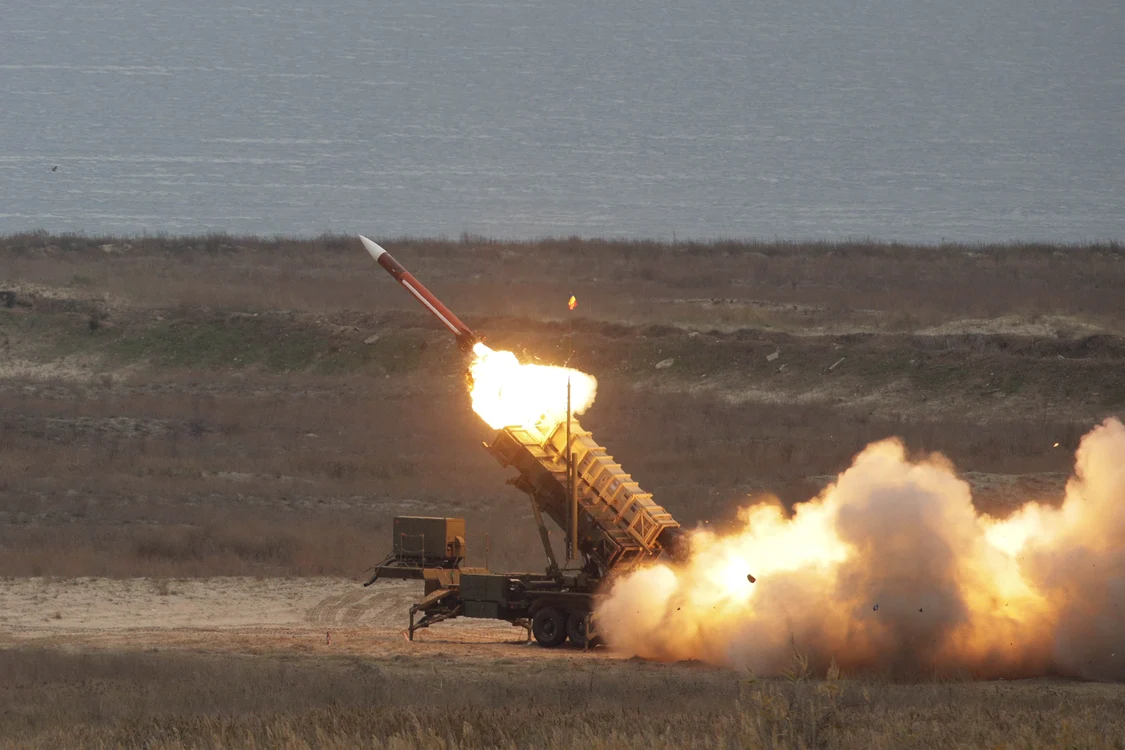 Armamentul american de rachete, pus la încercare: ce ar însemna un conflict prelungit cu Iranul sau China