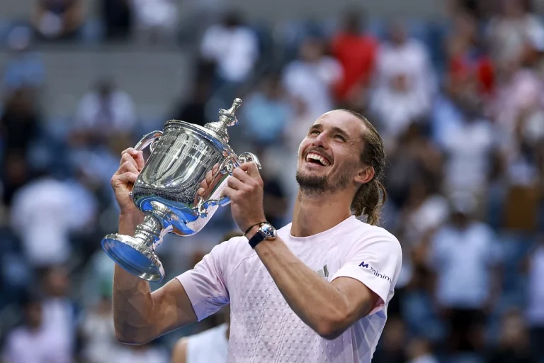 Becker critică ritmul serviciului lui Zverev; amenzi totale de 112.500 de dolari la US Open 2026