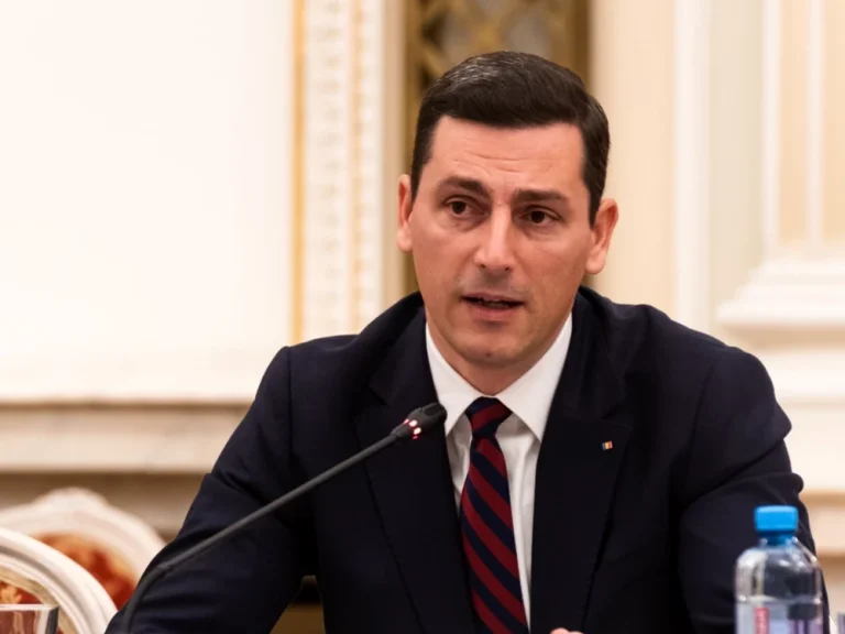 PNL și USR acuză AUR că a deturnat protestul oierilor din Piața Victoriei