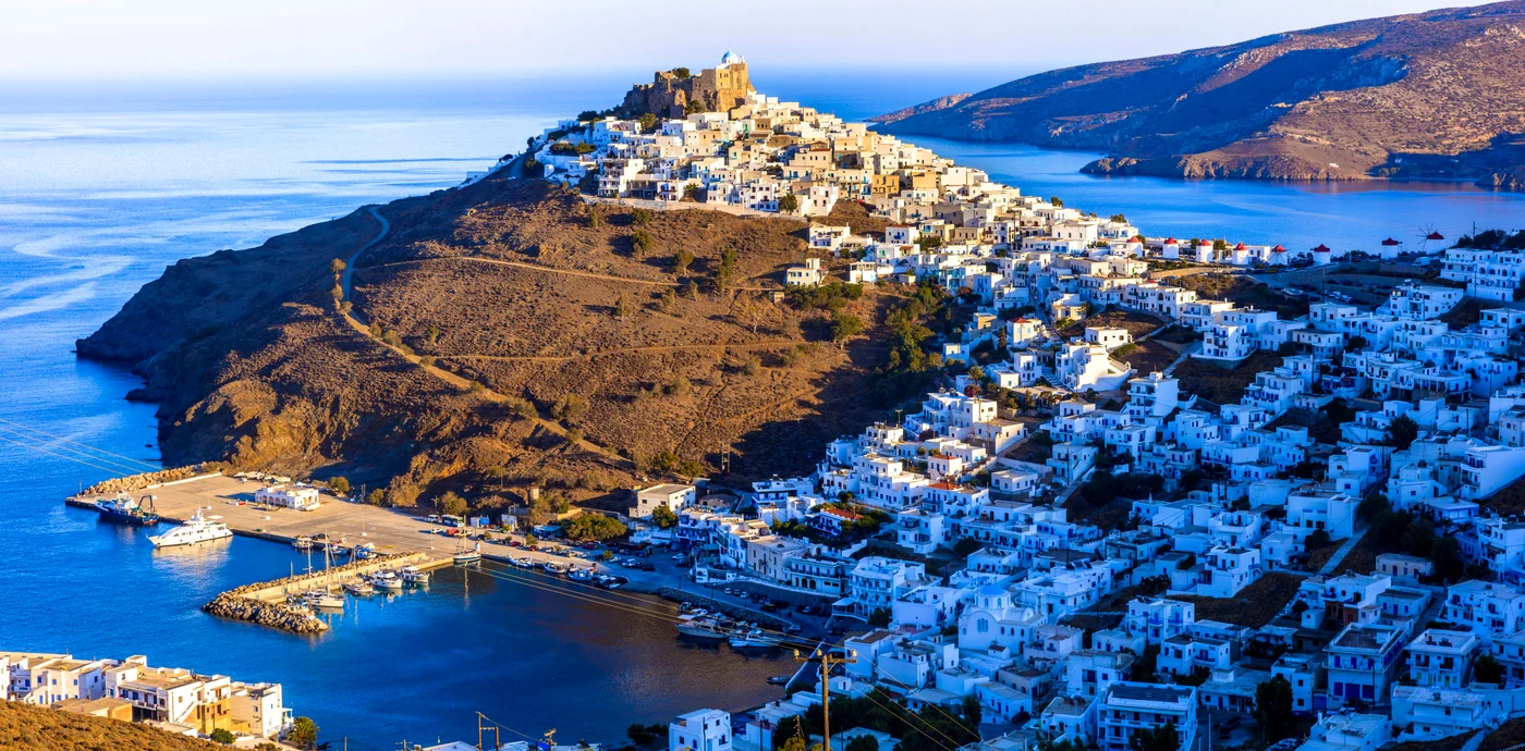 Astypalea, insula-gemă a Egeei: plaje turcoaz și sate albe, o alternativă liniștită la Mykonos