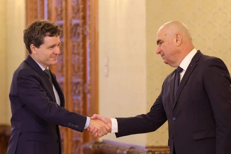 Bolojan îi cere lui Nicușor Dan un guvern stabil și control asupra finanțelor publice