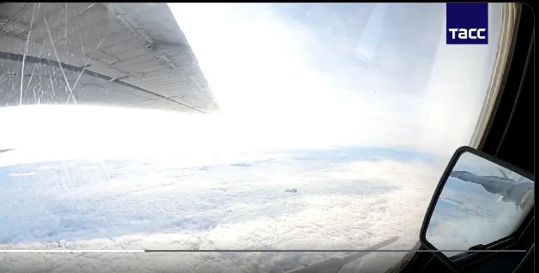 Două bombardiere Tu‑95MS, încărcate cu Kh‑101, monitorizate de F‑35 norvegiene în largul coastelor arctice