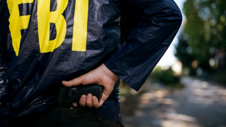 FBI dezvăluie şi dejecă un complot rusesc de asasinare a unui disident la Washington