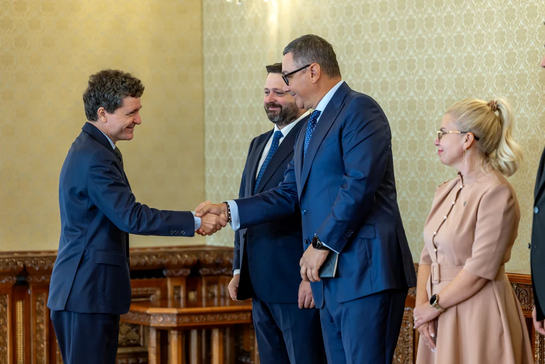 Ponta propune nominalizarea lui Siegfried Mureșan: „Șah-mat!”