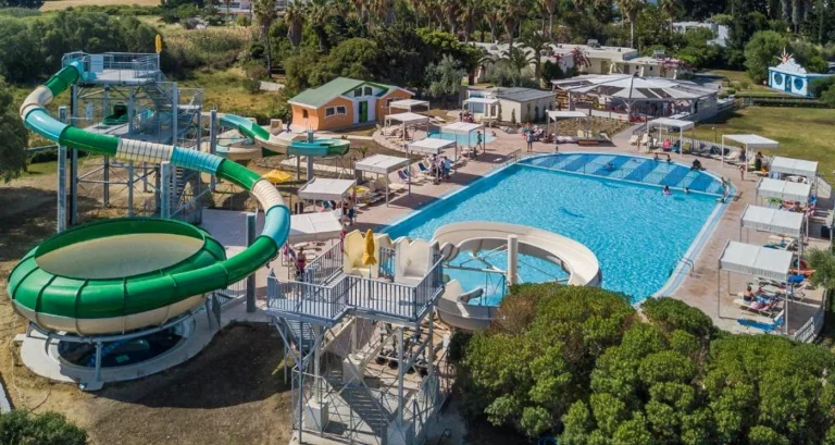 Au plătit 4.100 de euro pentru 10 nopți în Kos, dar s-au întors cu trei zile mai devreme după condiții deplorabile la resort