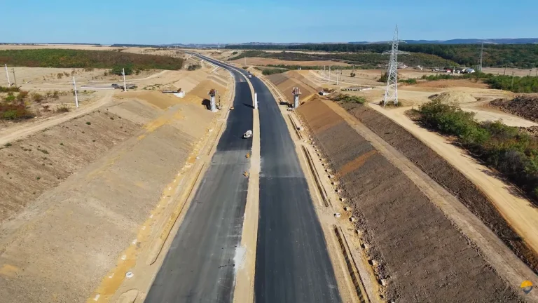Un tronson de 26,35 km din Autostrada Transilvania, între Suplacu de Barcău și Chiribiș, ar putea fi deschis în noiembrie