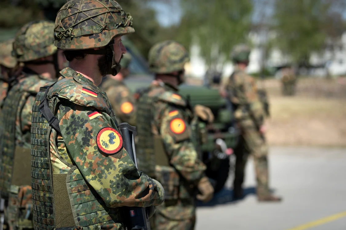 Reînarmarea Germaniei alarmează Europa pe fondul ascensiunii extremei drepte