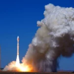 China a plasat pe orbită nouă sateliți într-o singură misiune; unul are AI la bord
