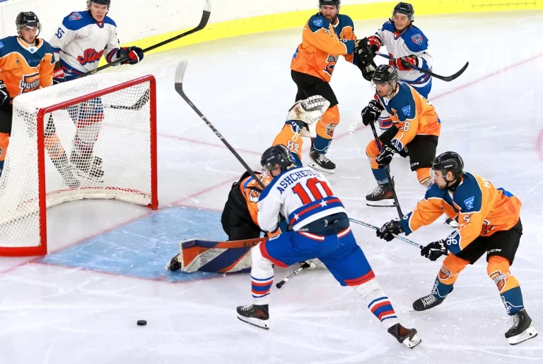 ACSHC Fenestela 68 învinge Steaua la Berceni; patinoarul a fost redenumit „Doru Tureanu”