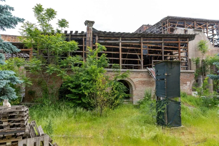 Curtea Veche, cel mai vechi monument medieval din București, intră în lucrări de punere în siguranță